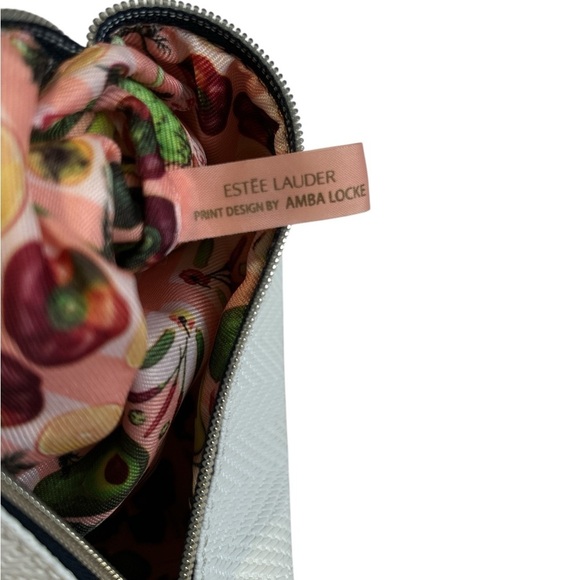 Estée Lauder Cosmetic Bag - Picture 4 of 4